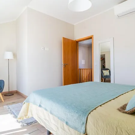 Windmill Escape - Onda Townhouse By Lisbeyond 오데세시