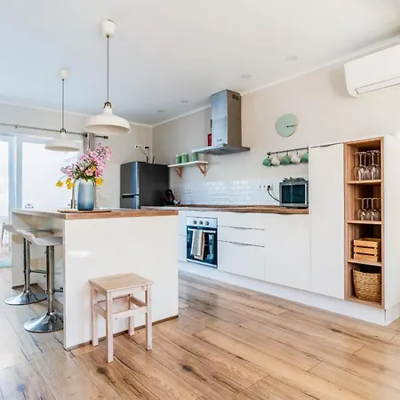 Windmill Escape - Onda Townhouse By Lisbeyond *