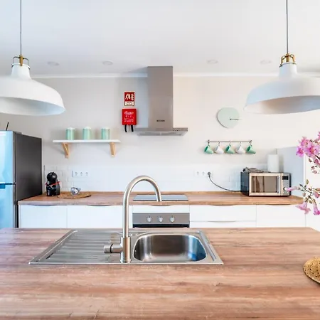 Windmill Escape - Onda Townhouse By Lisbeyond Odeceixe